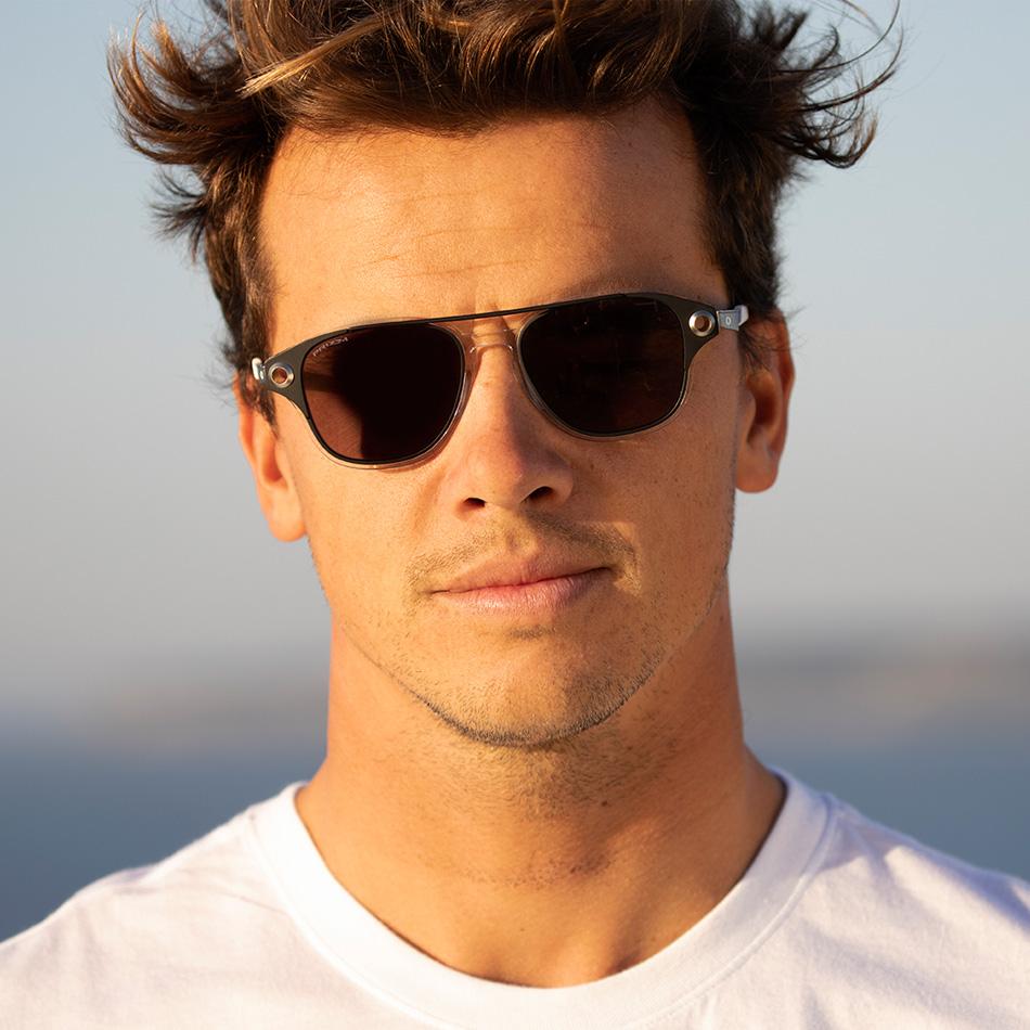 oakley chrystl